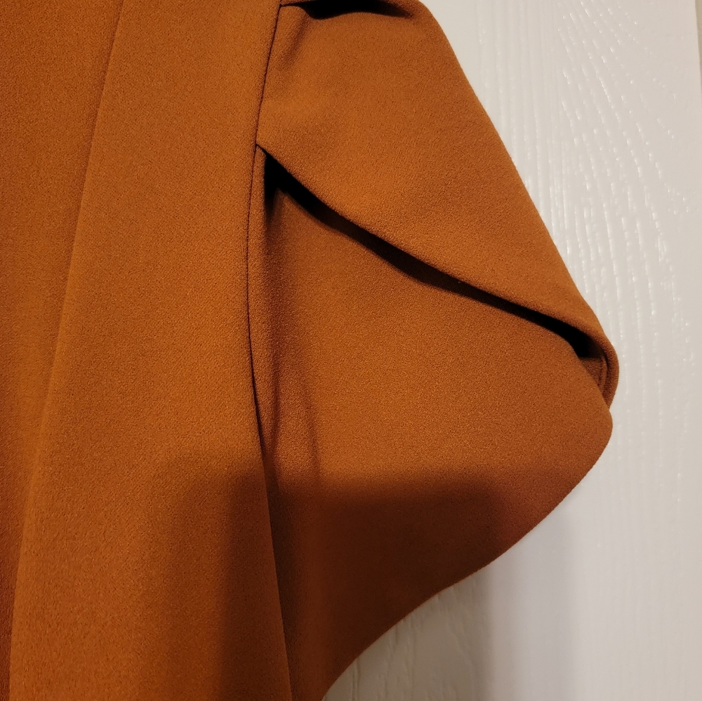 Calvin Klein - Picture 4 of 6